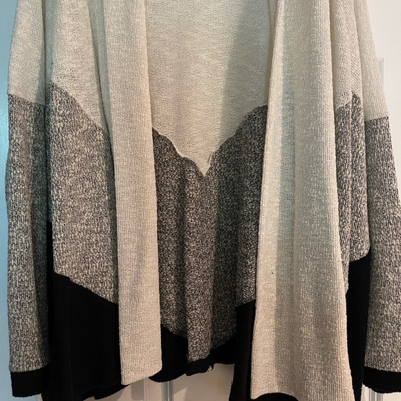 Cardigan - Picture 3 of 3